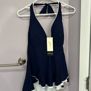 Gottex swim top size 16 navy